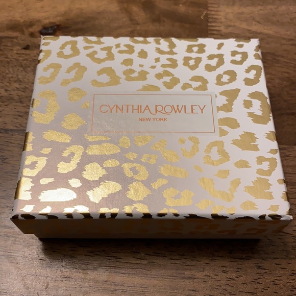 COPY - NWT Cynthia Rowley Brass Butterfly Earrings - Picture 3 of 3